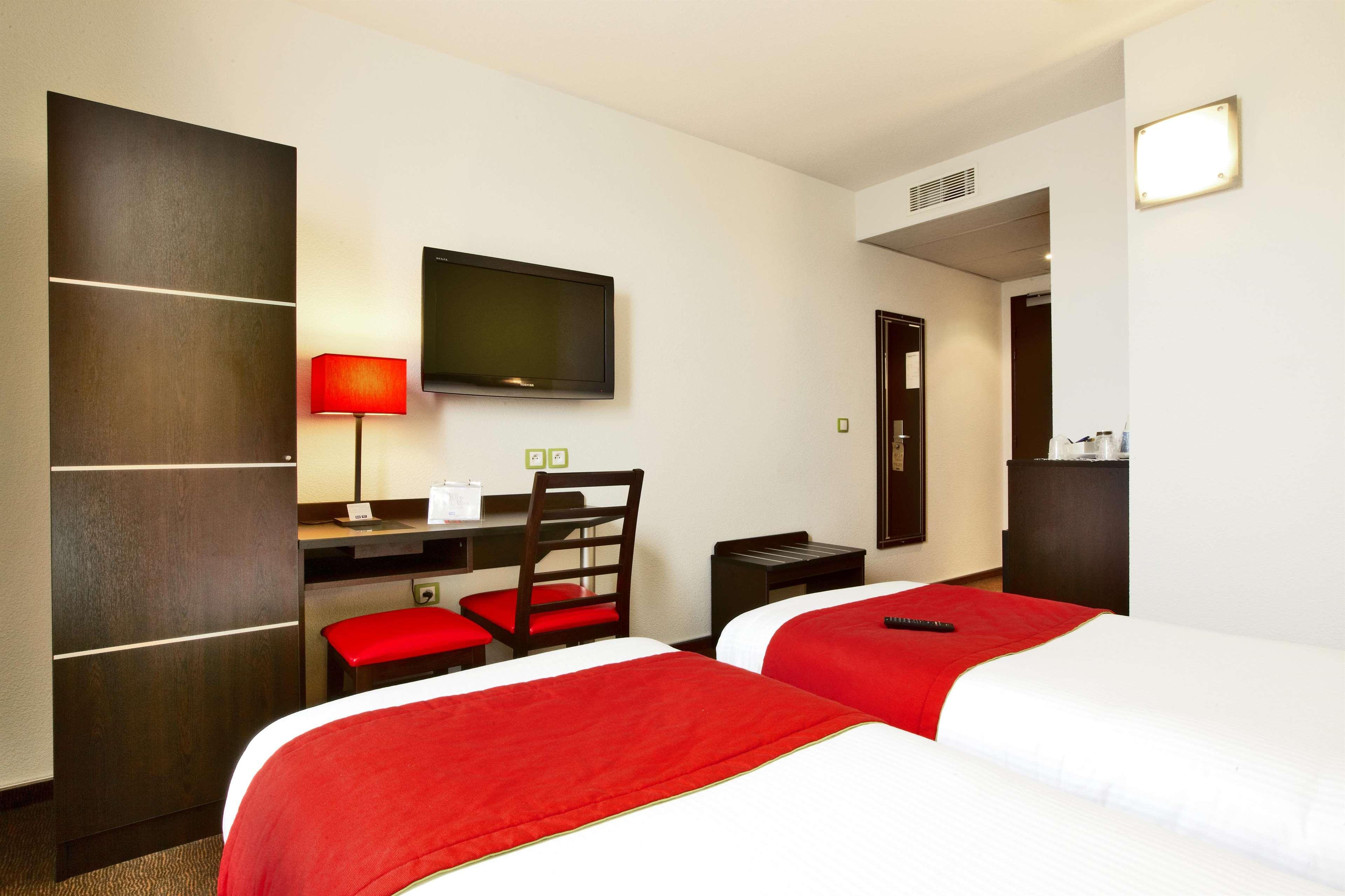 Enzo Hotels Metz Sud Augny By Kyriad Direct Exterior photo