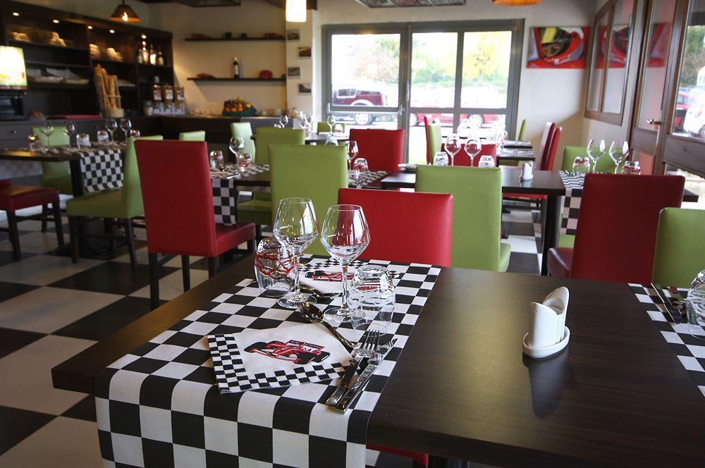 Enzo Hotels Metz Sud Augny By Kyriad Direct Restaurant photo